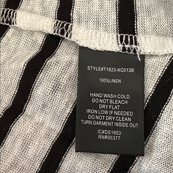 Sanctuary Monochrome Striped Knit Tank Keyhole Back and Tie Hem - Picture 6 of 6